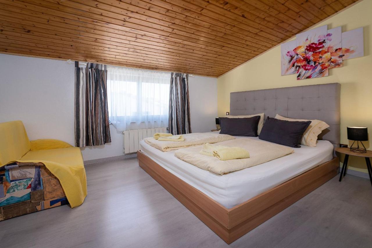 Apartments Miri Vrsar Exterior photo